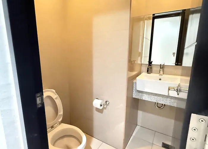 Cozy Seaview 3br With Free 2 Pools And Gym Access Near Okada Moa And Naia *