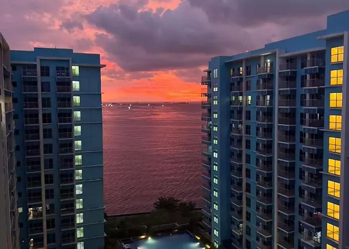 Apartamento Cozy Seaview 3br With Free 2 Pools And Gym Access Near Okada Moa And Naia