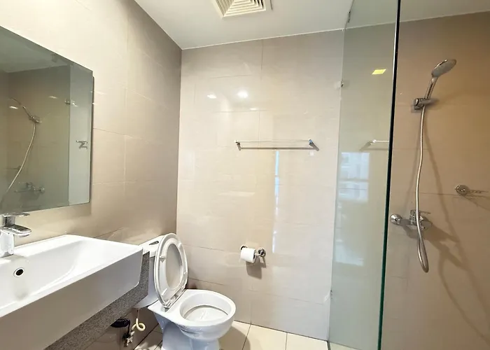 Cozy Seaview 3br With Free 2 Pools And Gym Access Near Okada Moa And Naia